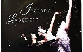 JEZIORO ŁABĘDZIE W Domu Kultury w Kętach