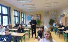 Spotkanie ze specjalistą w dziedzinie przeciwdziałania uzależnieniom dla uczniów w ZSP nr 3 Kęty