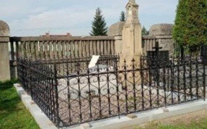 Towarzystwo Miłośników Kęt zaprasza na spotkanie i prosi o wsparcie cmentarnej kwesty