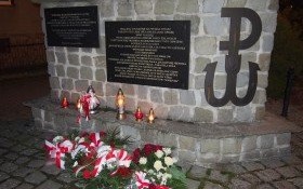 Uczczenie 103. rocznicy odzyskania niepodległości w Szkole w Bielanach