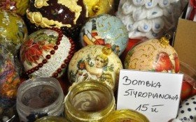 Kup świąteczne dekoracje i wspomóż kęckie Klaryski!