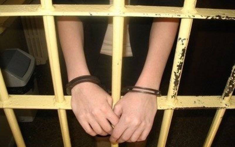 Znieważyła i naruszyła nietykalność policjantów