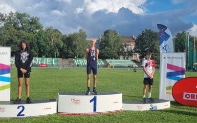 Skoczkowie Tempa Kęty w życiowej formie