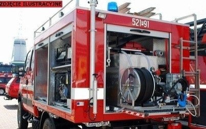 Jedniostka OSP w Łękach może już świętować! Niebawem wzbogaci się o nowoczesny wóz strażacki