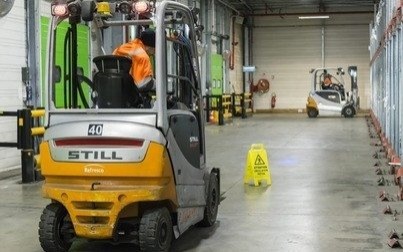 Refresco szuka pracowników linii produkcyjnej oraz oiperatorów wózków widłowych