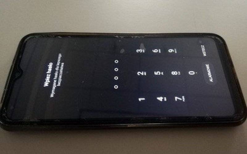 Znaleziono telefon