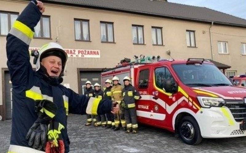Na nowy wóz czekali 130 lat! OSP Łęki dziś świętuje!