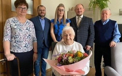 Z życzeniami u Pani Stefanii, która dziś świętuje swoje setne urodziny!