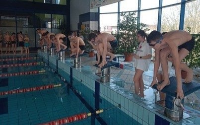 I GMINNE ZAWODY PŁYWACKIE POD PATRONATEM BURMISTRZA GMINY KĘTY