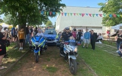 Policjanci promowali zasady bezpieczeństwa i służbę w Policji