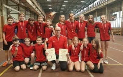 Uczniowie SP 2 podwójnymi mistrzami powiatu