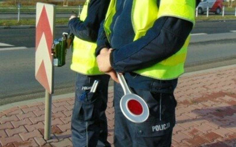 Kęty. Policjanci z drogówki zatrzymali poszukiwaną złodziejkę