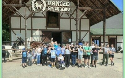 Jeździecka przygoda uczniów „kęckiej” Jedynki