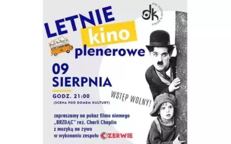 Niezwykły wieczór filmowy pod Domem Kultury w Kętach