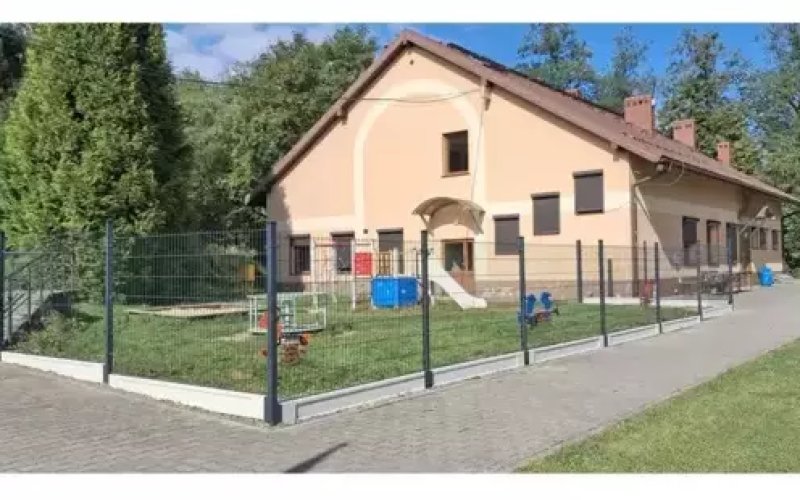 Bulowice: Plac zabaw z nowym ogrodzeniem