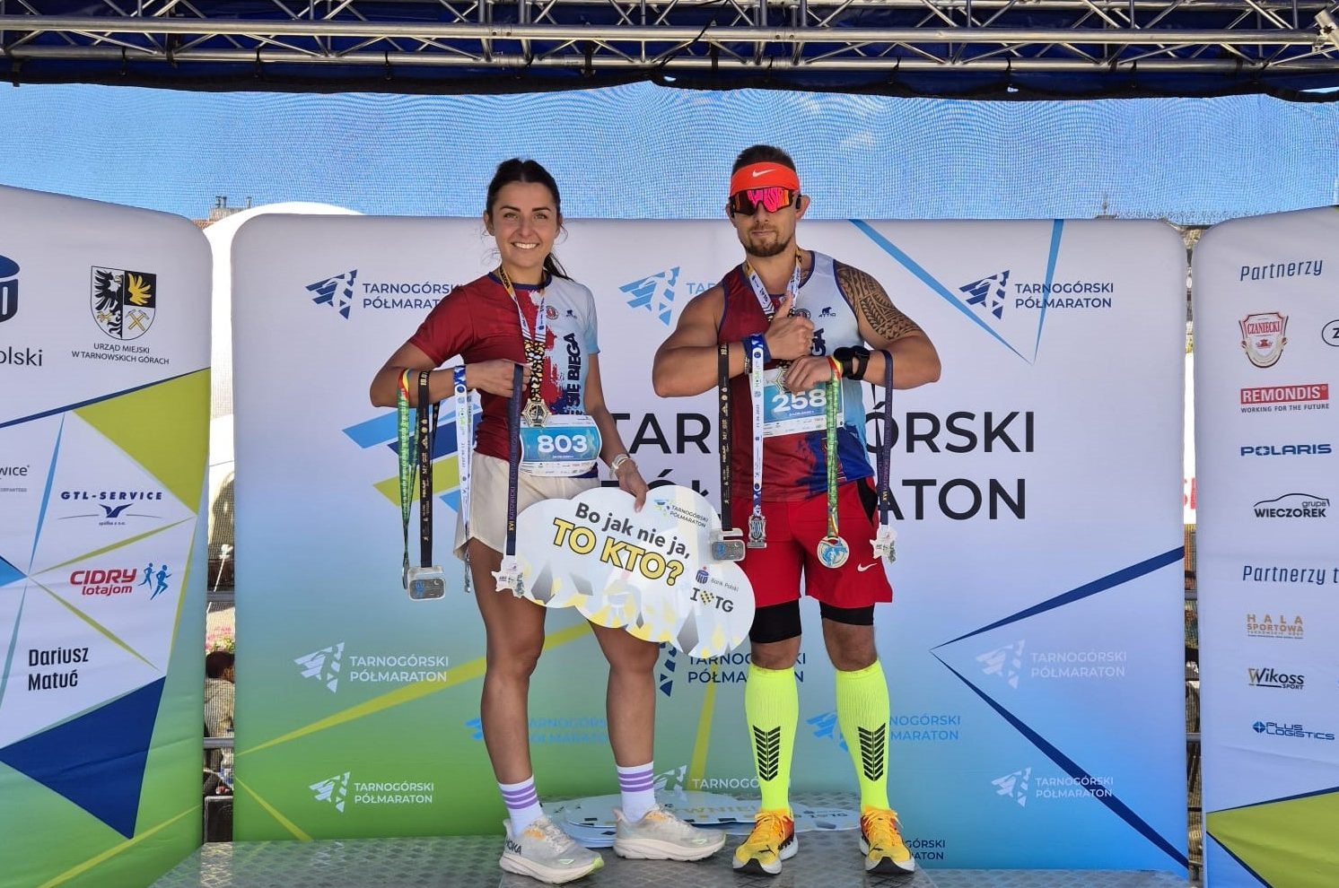 Dwoje policjantów z KPP Oświęcim – zdobywcami PKO Korony Śląskich Półmaratonów