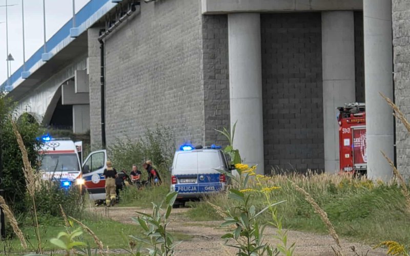 Szczegóły interwencji służb po skoku mężczyzny z mostu na Wiśle