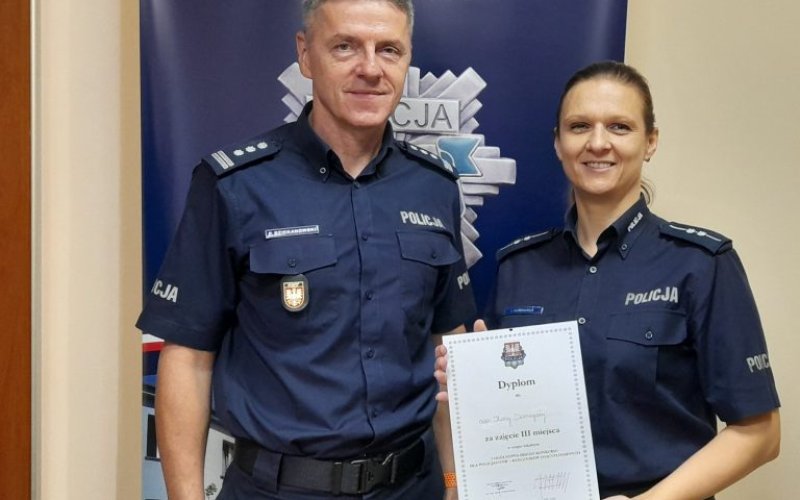 Oświęcimska policjantka na podium wojewódzkiego etapu I Ogólnopolskiego Konkursu dla Policjantów – Rzeczników Dyscyplinarnych