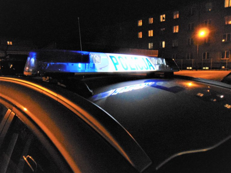 Kurator sądowy ujawnił, a dzielnicowi zatrzymali nietrzeźwego ojca dwójki dzieci