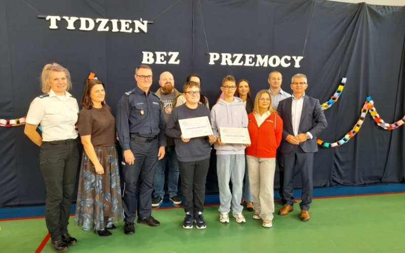 Podziękowania dla nastolatków za uratowanie życia porzuconych kociąt