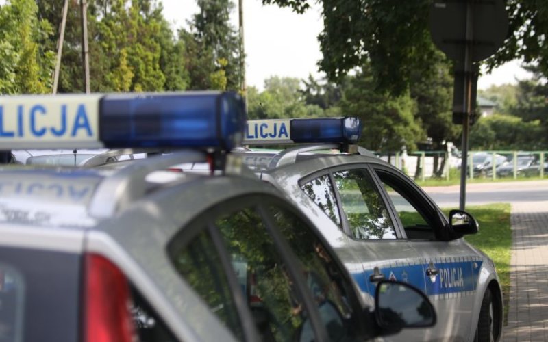 Mieszkaniec oraz policjanci pomogli zagubionemu seniorowi