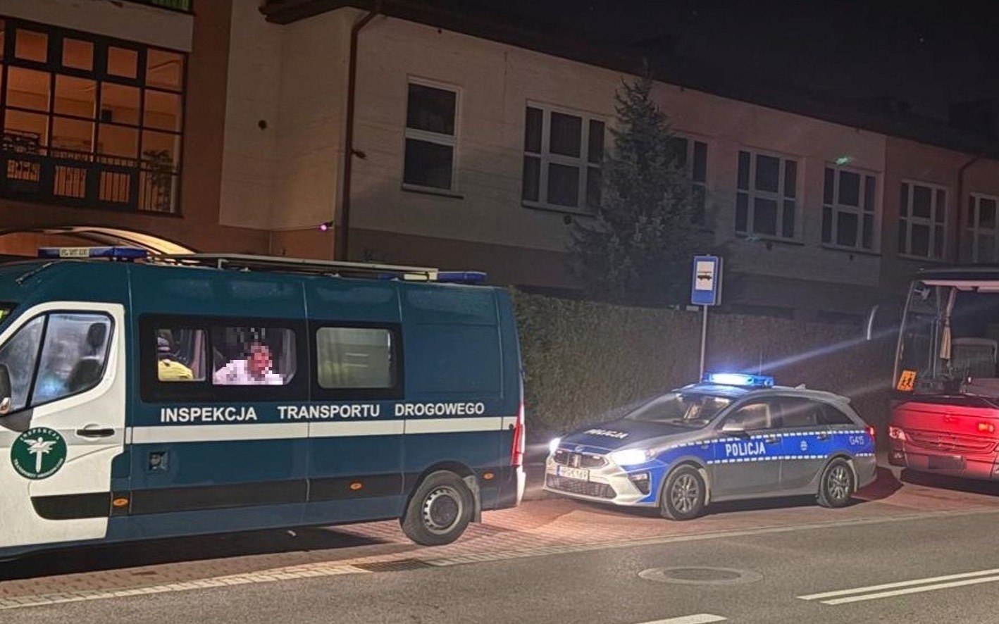 Policjanci i Inspektorzy ITD nie dopuścili, aby na wycieczkę z dziećmi wyjechał zmęczony kierowca  