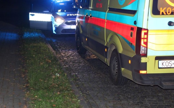 Ratowali życie agresora i chronili medyków