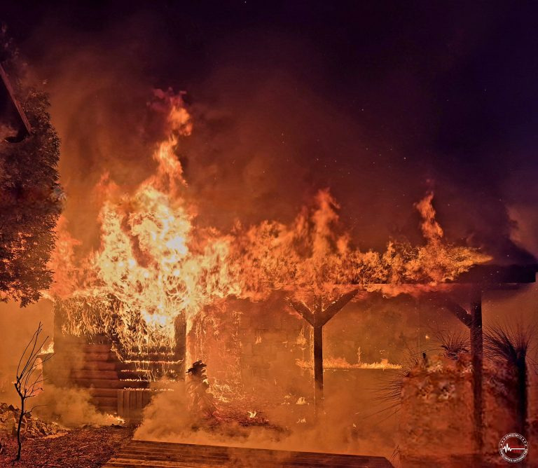 Pożar budynku gospodarczego we Włosienicy w Boże Narodzenie – FILM!