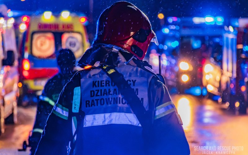 Kobieta zasłabła w mieszkaniu. Interweniowały służby ratunkowe