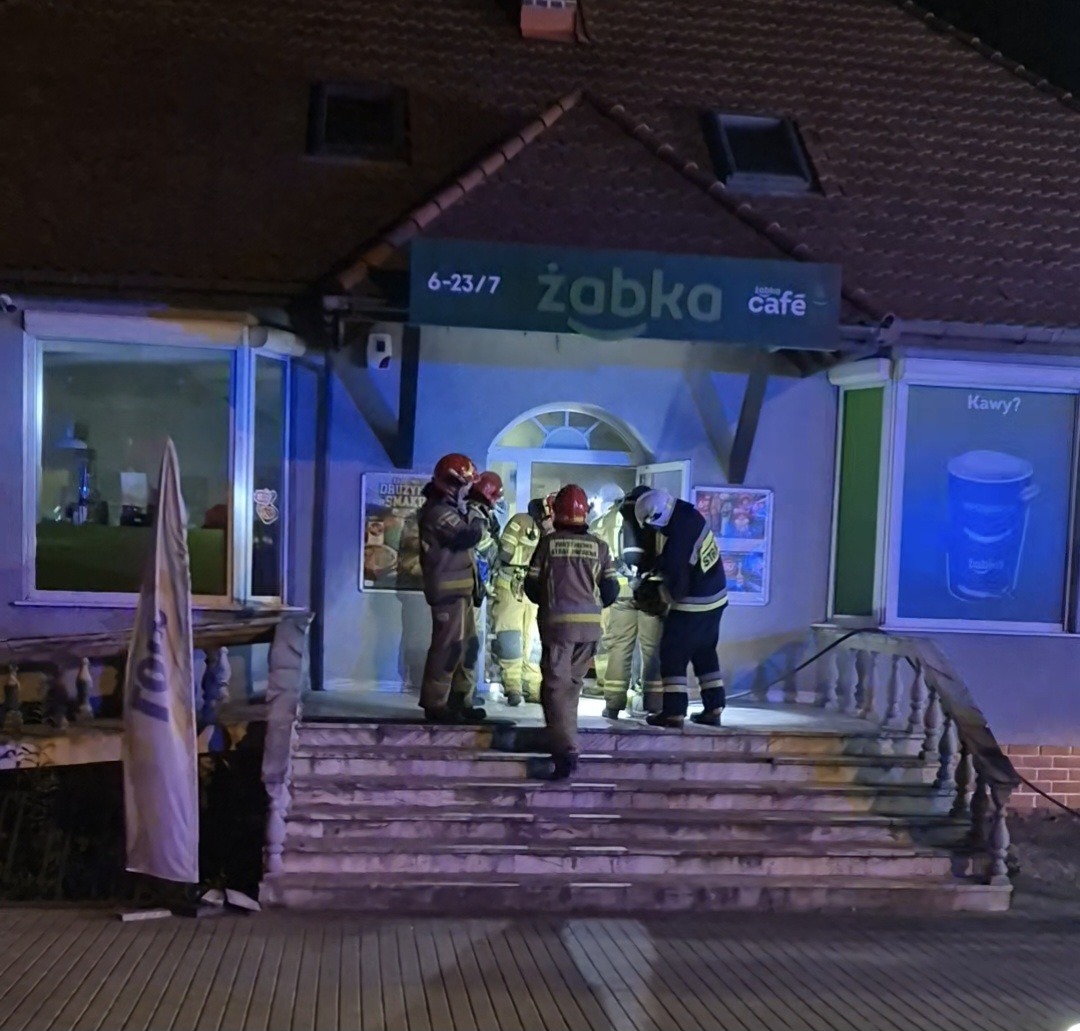 Podejrzana o podpalenie sklepu Żabka w Grojcu z zarzutami. Prokuratura ujawnia szczegóły