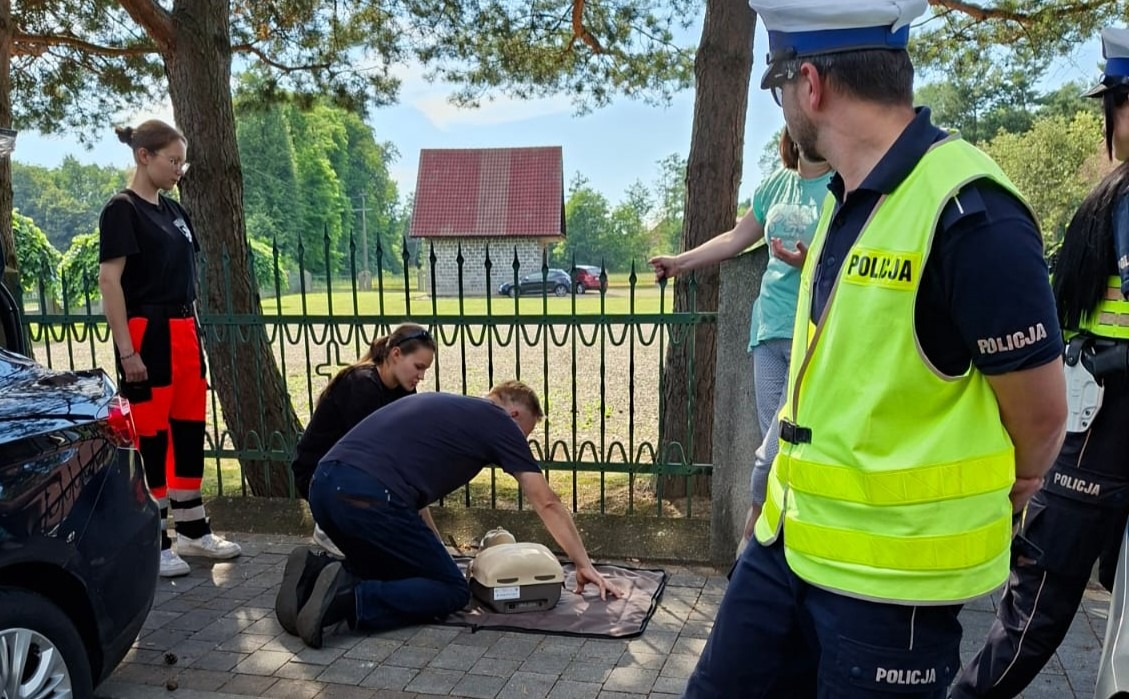 „Bezpieczne Wakacje”. Promowali bezpieczeństwo w drodze na letni wypoczynek