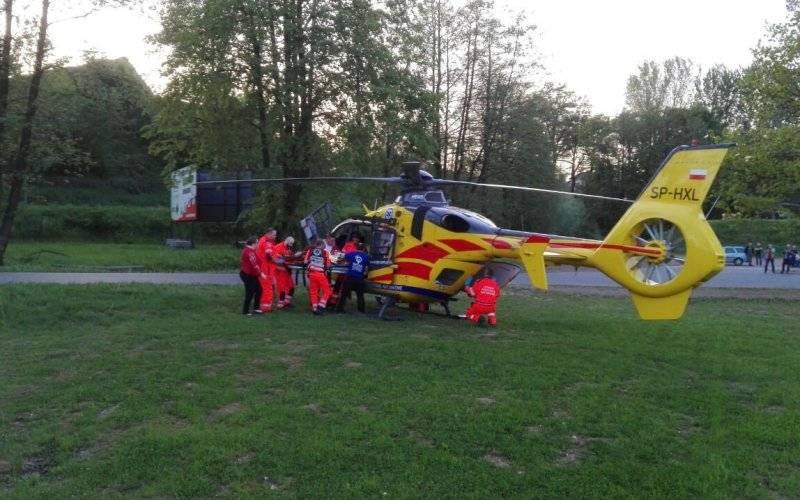 Piła poważnie zraniła kobietę. Interweniował śmigłowiec LPR. FILM, ZDJĘCIA !