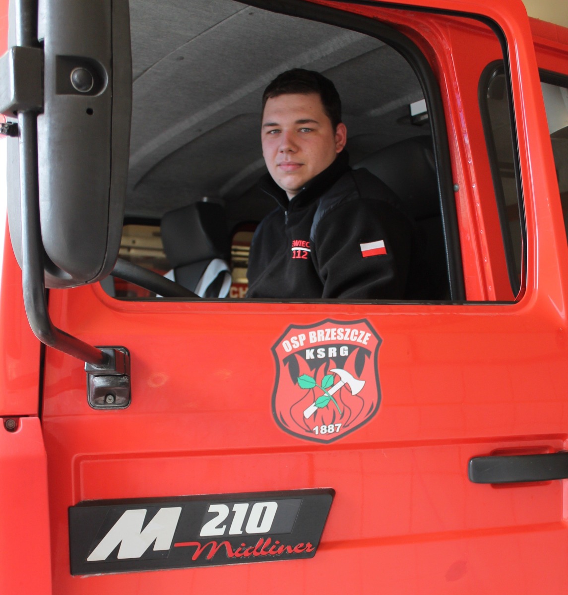 Zamiast do remizy udał się bezpośrednio na miejsce zdarzenia – dzięki temu uratował ludzkie życie. ZDJĘCIA !