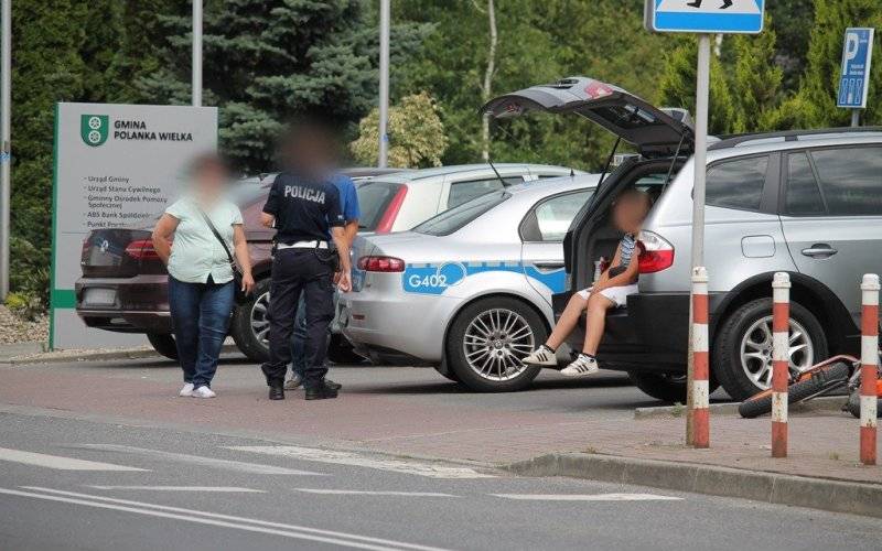 Chłopczyk wtargnął wprost przed autobus. Szybka reakcja kierowcy zapobiegła tragedii. ZDJĘCIA !