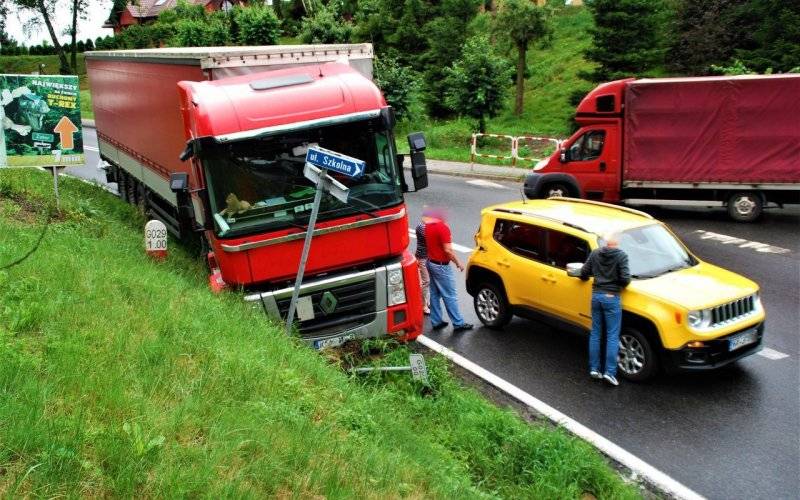 Niebezpiecznie na DK44. ZDJĘCIA !