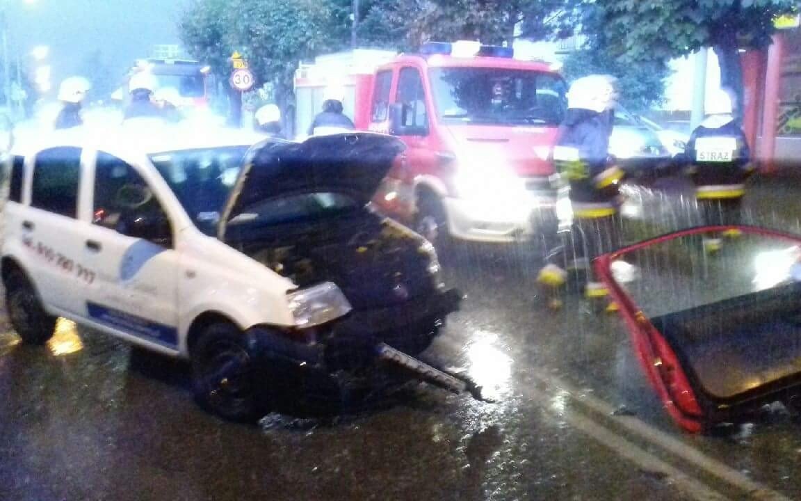 Trzy pojazdy zderzyły się w Kętach. ZDJĘCIA !