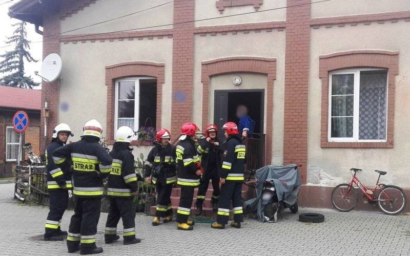 Pożar w budynku mieszkalnym w Brzeszczach. ZDJĘCIA !