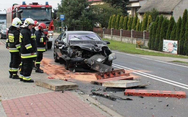 Wczorajsze zdarzenie drogowe w Przeciszowie. ZDJĘCIA !