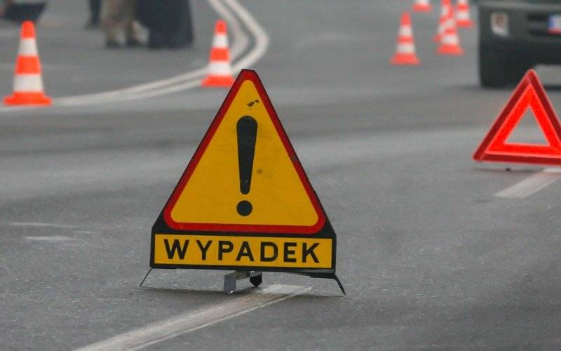 UWAGA ! GROJEC, KIEROWCA ODJECHAŁ Z MIEJSCA WYPADKU !
