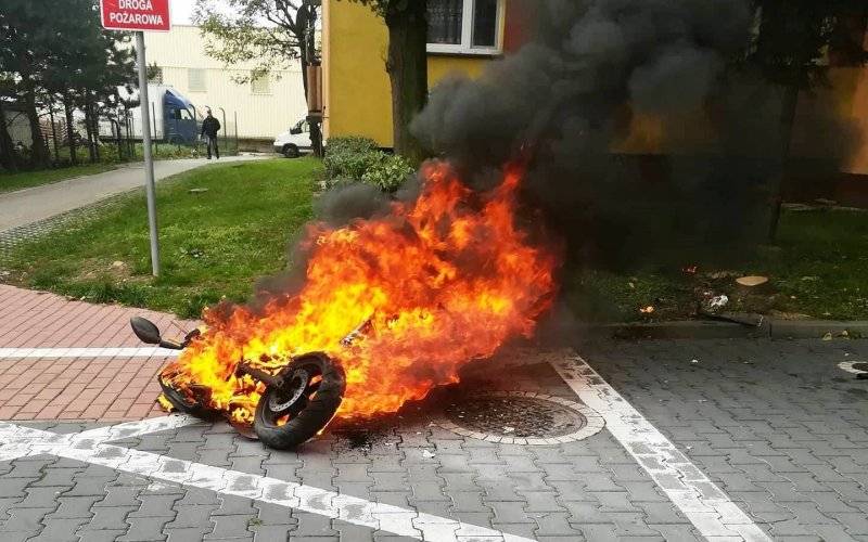 Pożar motocykla w Oświęcimiu ! ZDJĘCIA !
