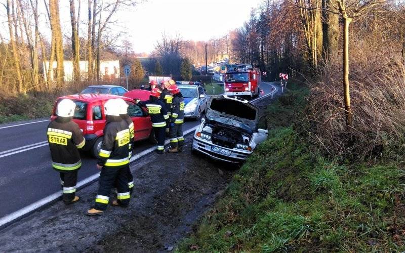 Zdarzenie drogowe we Włosienicy na DK44! ZDJĘCIA!