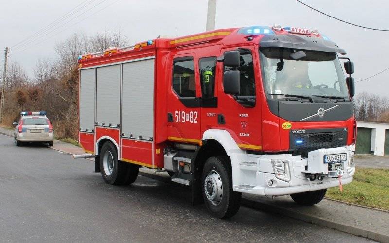 Tragedia w Zatorze. Strażacy nieśli pomoc swojemu koledze – członkowi OSP Zator. FOTO!