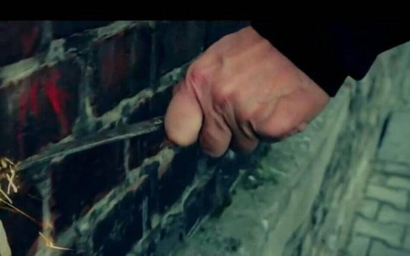 15-latek nożownikiem!? Ofiara z raną brzucha przeszła operację.