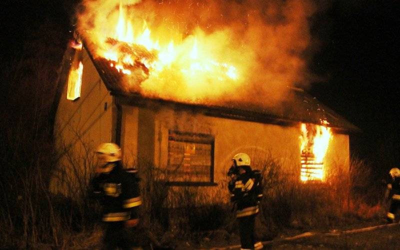 Pożar budynku w Przeciszowie. FOTO, FILM!