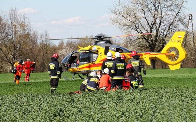 Wypadek motocyklisty. Na miejscu lądował śmigłowiec LPR. ZDJĘCIA!