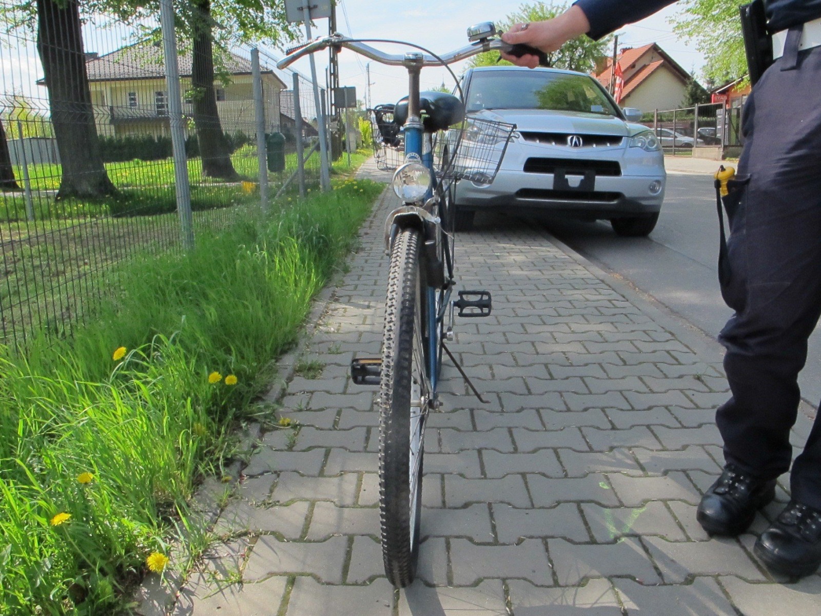 Kolejne potrącenie z udziałem rowerzystki w Kętach