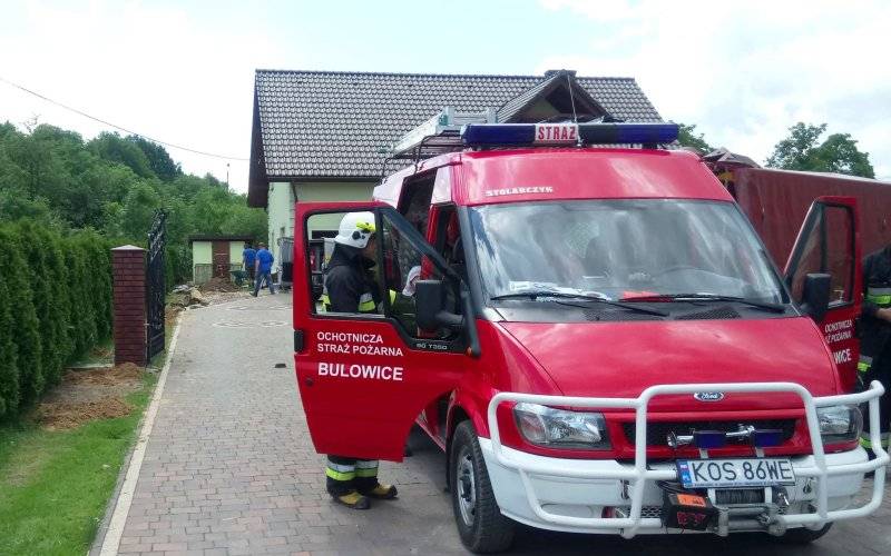 Uszkodzony gazociąg w Bulowicach. Strażacy ewakuowali mieszkańców. ZDJĘCIA!