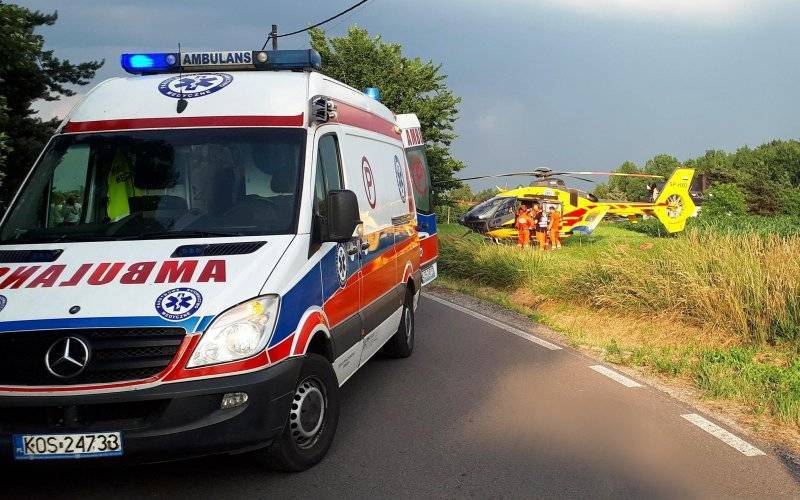 Kobieta w stanie krytycznym przetransportowana śmigłowcem LPR. ZDJĘCIA!