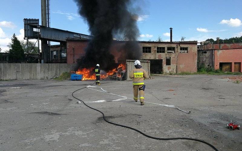Pożar składowiska odpadów w Brzezince.ZDJECIA,FILM!