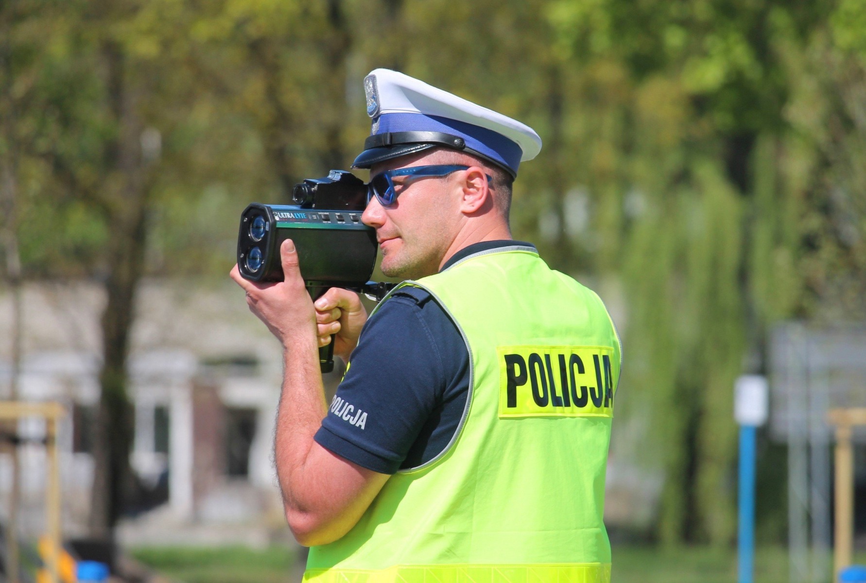Kontrole w ramach akcji „Bezpieczna droga do szkoły”, skutecznie eliminują kierowców, stwarzających zagrożenie na drodze